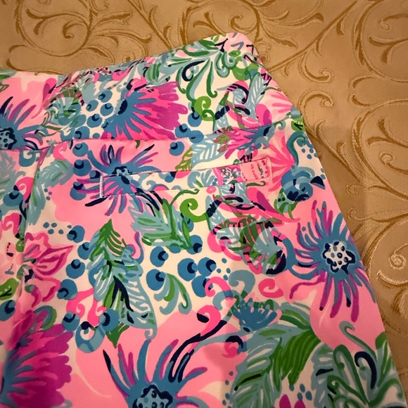 Lily Pulitzer luxletic Bermuda shorts - Picture 6 of 7